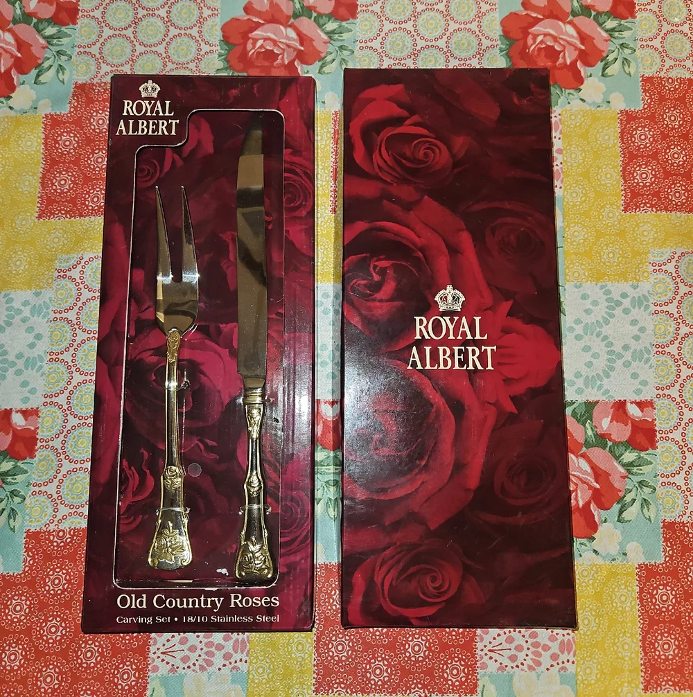 Royal Albert Old Country Roses Stainless Steel Carving Set